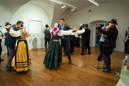 Napoved: 52. Dnevi narodnih noš in oblačilne dediščine (15)